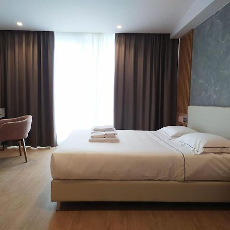Hotel Byron Lerici Esterno foto