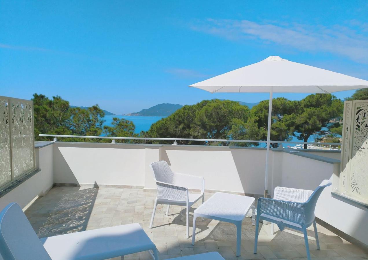 Hotel Byron Lerici Esterno foto