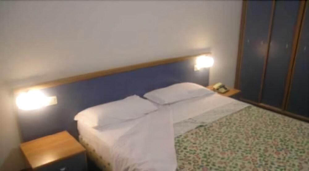 Hotel Byron Lerici Esterno foto