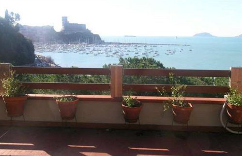Hotel Byron Lerici Esterno foto